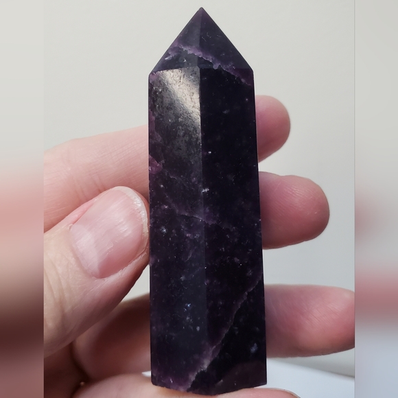 Lepidolite Crystal Tower - Picture 5 of 9